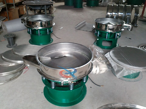 600型不銹鋼旋振篩裝機(jī)現(xiàn)場